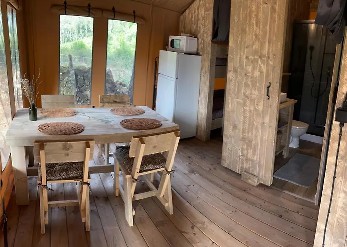 A Nassa Luxury tent Olivese